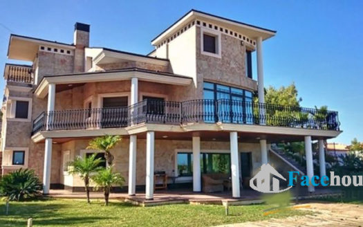 VILLA CON VISTAS PANORÁMICAS FENOMENALES