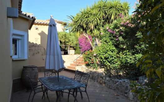 DENIA – CASA EN VENTA, CERCA DE CENTRO DE DENIA, CON APARTAMENTO