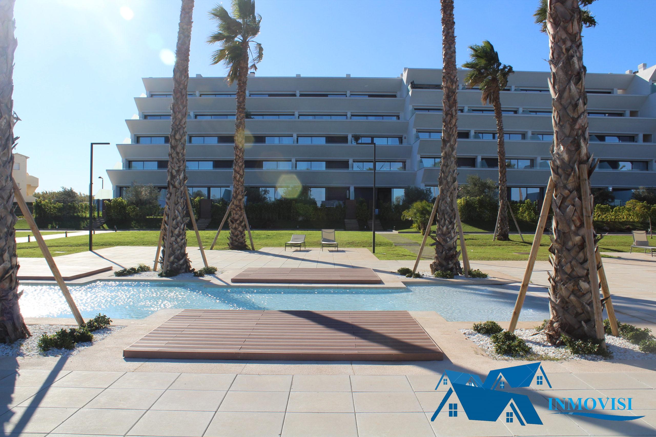 Exclusivo apartamento en primerísima línea de la playa de Denia