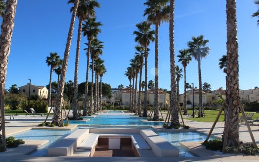 Exclusivo apartamento en primerísima línea de la playa de Denia