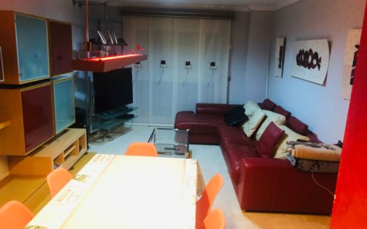 Acogedor piso en pueblo costero de Piles