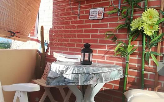 Encantador piso en pueblo costero de Piles