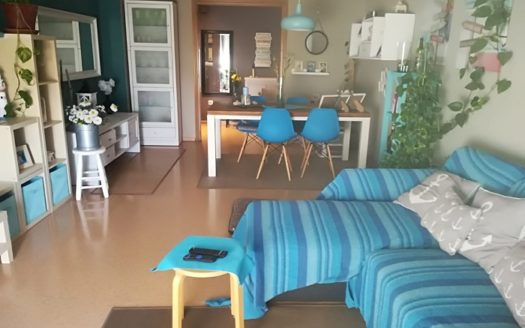 Encantador piso en pueblo costero de Piles