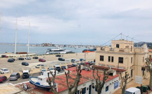 Exclusivo piso con vistas panorámicas en el puerto de Denia