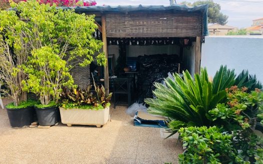 Gran oportunidad chalet en segunda linea de la playa de Denia