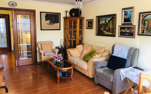 Piso en venta en Avenida Ramón Ortega, Denia